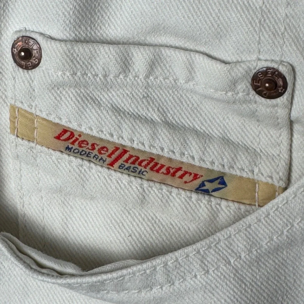 Diesel Jeans Men 32 White Modern Basic Industry RR55 Straight Leg Denim Italy